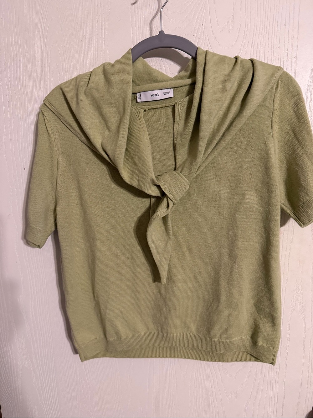 MANGO
Size S Women's Short Sleeve Scarf Sweater